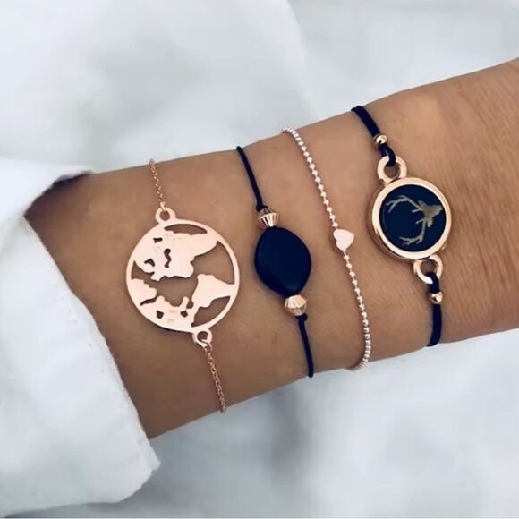 Elegant Black and Gold Bracelet Set - Picture 1 of 1